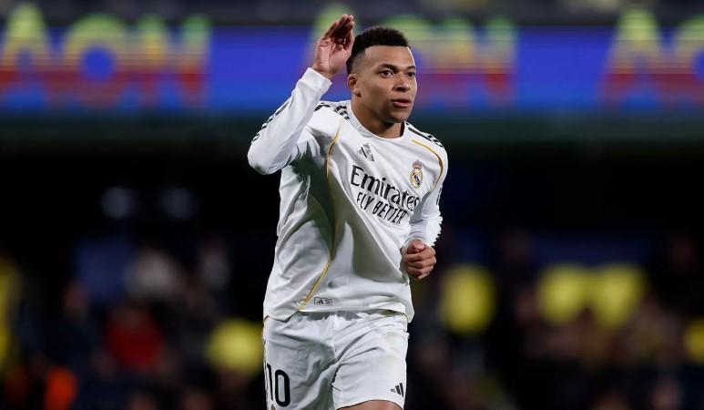 Selebrasi-Kylian-Mbappe-usai-mencetak-gol-kedua.jpg