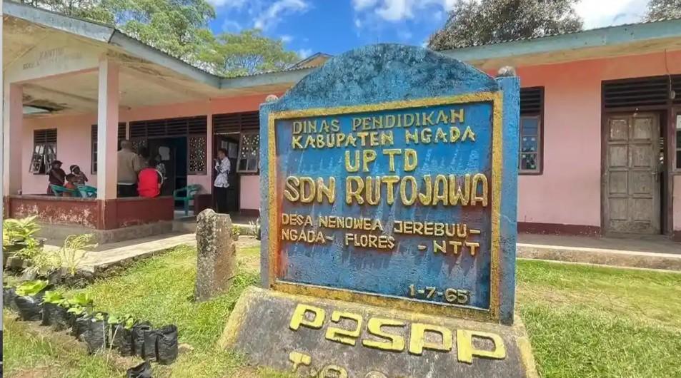 Suasana-UPTD-SD-Negeri-Rutojawa-di-Kecamatan-Jerebuu-Kabupaten-Ngada.jpg