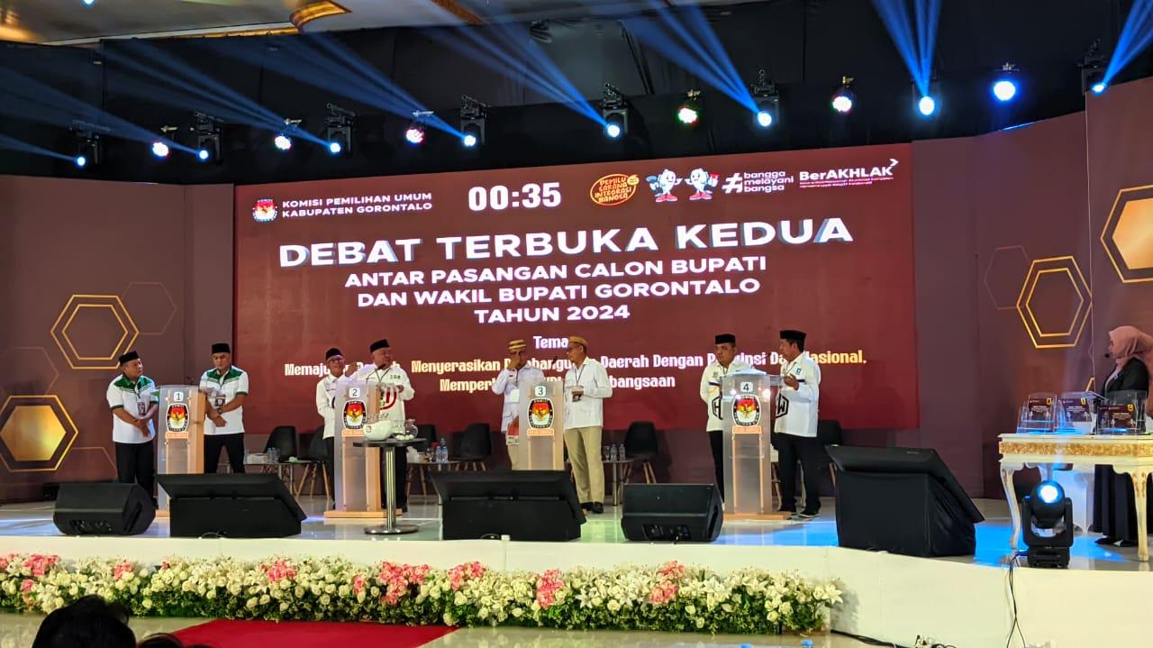 Suasana-debat-kedua-Pilkada-Kabupaten-Gorontalo-di-Grand-Misfalah.jpg