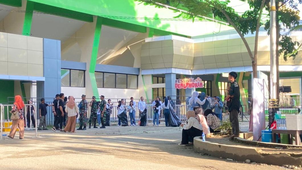 Suasana-lokasi-konser-Mahalini-di-Stadion-Merdeka-GOR-Nani-Wartabone-8888.jpg