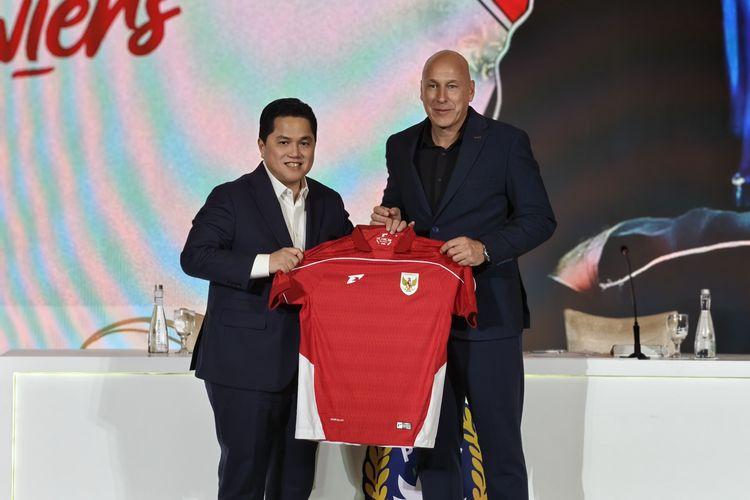 TIMNAS-Ketua-Umum-PSSI-Erick-Thohir-kiri.jpg