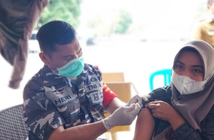 Penjagub Hamka ‘Minta Tolong’ TNI dan Polri Gencarkan Lagi Vaksinasi Massal