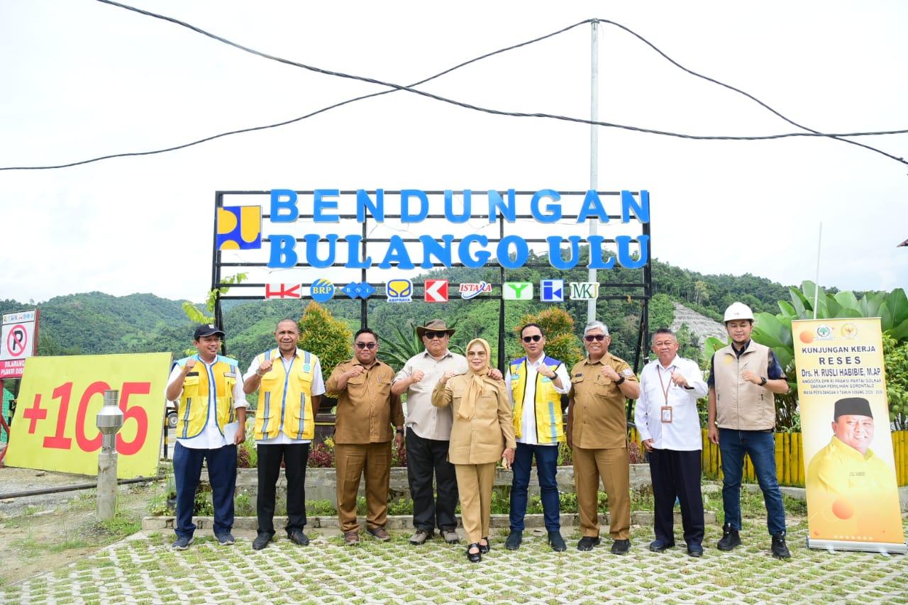 WADUH-Wakil-Gubernur-Gorontalo-Idah-Syahidah-Rusli-Habibie-saat-meninjau-progres.jpg