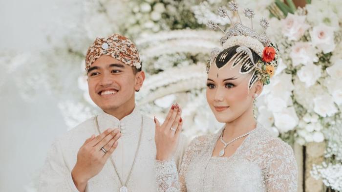 Mengenal Apa Itu Paes Ageng, Riasan Erina Gudono saat Acara Pernikahan dengan Kaesang Pangarep