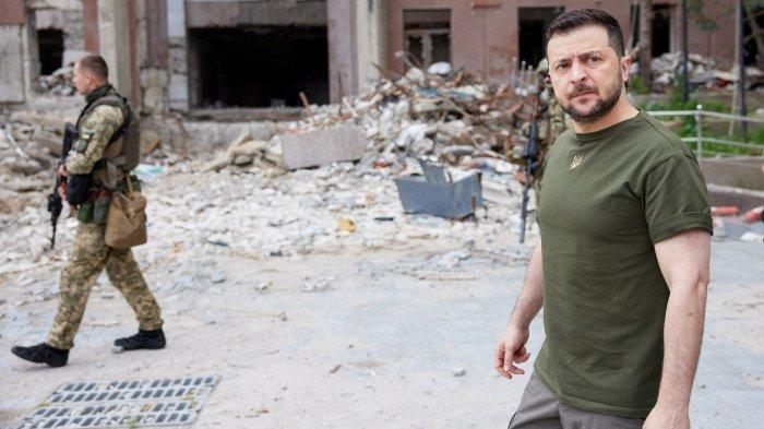 presiden-ukraina-volodymyr-zelensky-18-juni-2022_1.jpg