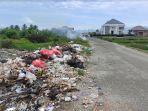 1432024_Tumpukan-sampah-di-Jl-Jambura.jpg