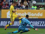 AC-Milan-melirik-kiper-Cagliari-Simone-Scuffet.jpg