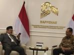BERTEMU-Momen-audiens-Gubernur-Gorontalo-Gusnar-Ismail-dengan-Kepala-Bappenas.jpg