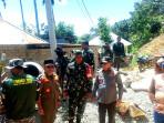Bupati-Gorontalo-saat-meninjau-pembangunan.jpg
