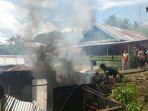 Kebakaran-rumah-terjadi-di-Kelurahan-Dembe-fdff.jpg