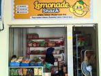 Nurmiati-Panigoro-30-Penjual-aneka-cemilan-di-Pasar-Modern.jpg