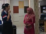 PPPA-GORONTALO-Momen-Wamen-Veronica-Tan-berbincang-dengan-Kadis-PPPA.jpg