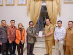 PT-PLN-Bersama-Gubernur-Gorontalo-Gusnar-Ismail-nxnf.jpg
