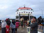 Pelabuhan-ferry.jpg