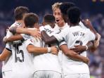Pemain-Real-Madrid-melakukan-selebrasi-saat-melawan-Kairat-Almaty.jpg