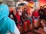 Potret-para-pedagang-berdialog-dengan-UPTD.jpg