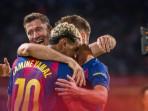 Potret-pemain-Barcelona-merayakan-gol-Robert-Lewandowski.jpg