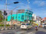 Potret-trafic-light-di-simpang-empat-Jl-HB-Jassin-Rabu-632024.jpg