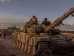 Prajurit-Ukraina-mengoperasikan-tank-T-72-buatan-Soviet-di-wilayah-Sumy.jpg