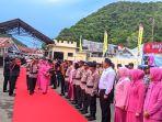 BREAKING NEWS: Detik-detik Kombes Pol Suryono Tiba di Polresta Gorontalo Kota, Disambut Pedang Pora
