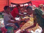 Suasana-jual-beli-di-Pasar-Moodu-Kota-Gorontalo.jpg