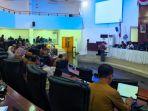 Suasana-rapat-soal-TPG-di-Ruang-Rapat.jpg