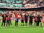 Tim-AC-Milan-merayakan-kemenangan-di-kandang-sendiri-dengan-menundukan-Empoli.jpg