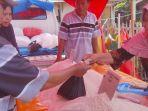 Transaksi-beras-di-Pasar-Jumat-Bone-Bolango-Gorontalo.jpg