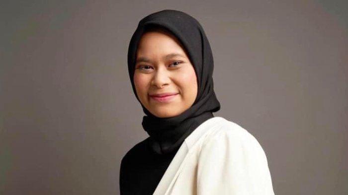 Profil Bidan May Azhari, S.Tr. Keb, Seorang Bidan, Healthpreneur & Owner: Maymombycare - Maymomyoga