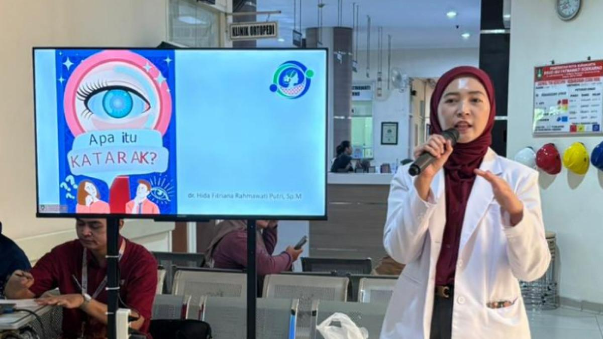 Penyuluhan Kesehatan untuk Peringati Hari Penglihatan Sedunia