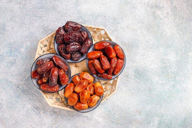 ilustrasi buah kurma, buah yang bisa diolah jadi bubuk sebagai gula alami