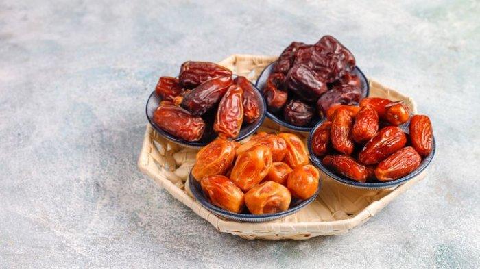 ilustrasi buah kurma, berikut manfaat kurma untuk MPASI si kecil