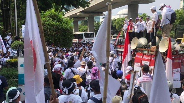 Nakes Demo Tolak RUU Kesehatan di Kemenkes: Kita Sangat Tidak Setuju!