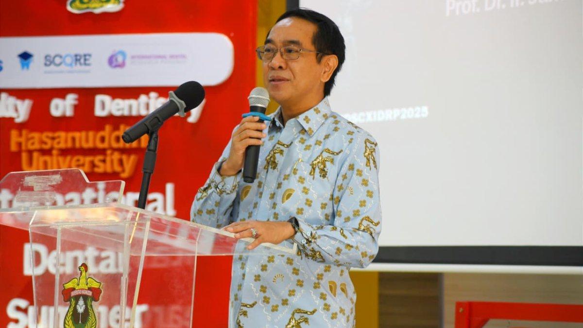 Sambutan dari Rektor Unhas, Prof. Jamaluddin Jompa.