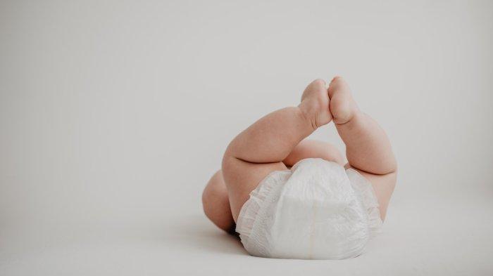 ILUSTRASI - bayi yang menggunakan pampers atau popok