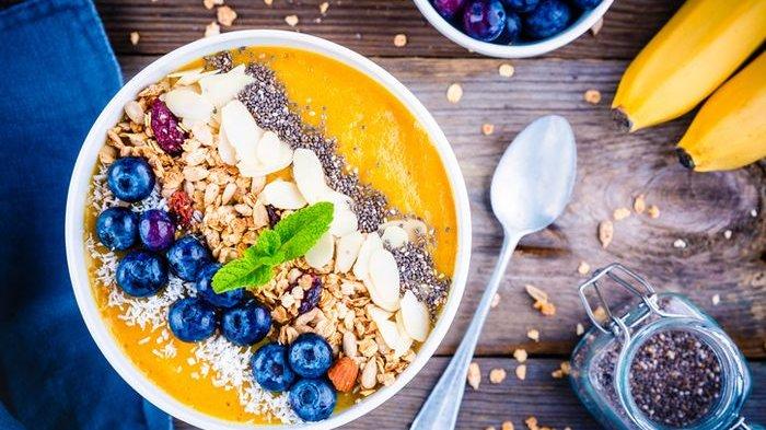 ilustrasi konsumsi smoothie dapat membantu menurunkan tekanan darah tinggi