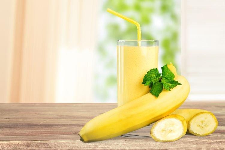 Ilustrasi jus pisang, cocok untuk menurunkan tekanan darah