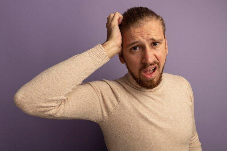 ilustrasi pira yang mengalami masalah rambut rontok hingga kebotakan