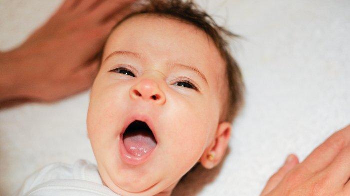 Ilustrasi lidah bayi, berikut ini cara mudah untuk membersihkan lidah bayi