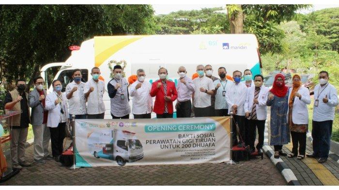 Gelar Baksos Perawatan Gigi Tiruan, FKG Unhas dapat Bantuan Mobil Poli Gigi dari BSI