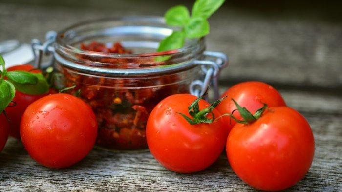 5 Makanan yang Baik untuk Turunkan Kolesterol, Mulai dari Tomat hingga Ikan