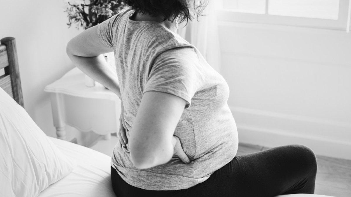 Ilustrasi ibu hamil mengalami kontraksi, berikut beberapa cara yang bisa dilakukan untuk meredakan nyeri saat kontraksi