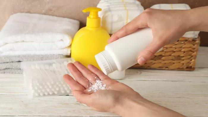 Ilustrasi bedak bayi, berikut ini beberapa alasan mengapa bedak bayi tidak lagi dianjurkan untuk digunakan