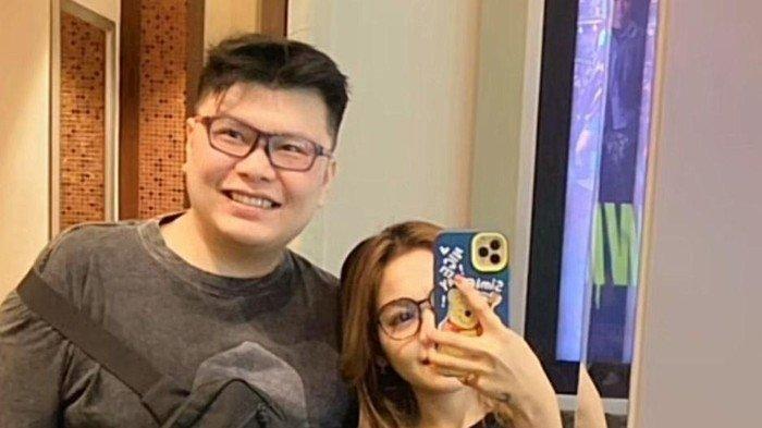Kisah Asmara Ronald dan Dini Sera Terkuak, Bertemu di Tempat Hiburan Malam, Dikenal Baik Oleh Teman