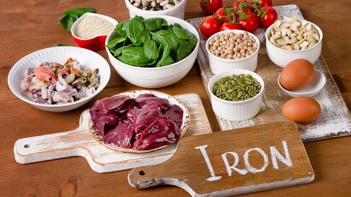 ilustrasi makanan yang kaya akan zat besi
