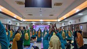 Move-for-Hope-Yoga-dan-Edukasi-Kesehatan-dalam-rangka-Peringati-Hari-Kanker-Payudara-Sedunia.jpg