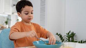anak-makan-1.jpg