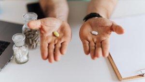 ilustrasi-obat-12.jpg