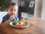 anak-makan-sayur.jpg