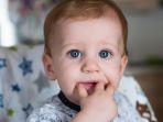 bayi-tumbuh-gigi-12.jpg